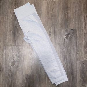 FOREVER21 Gray yoga capri pants